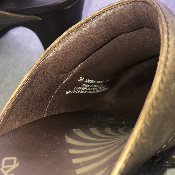 Dansko Clogs - Picture 7 of 7